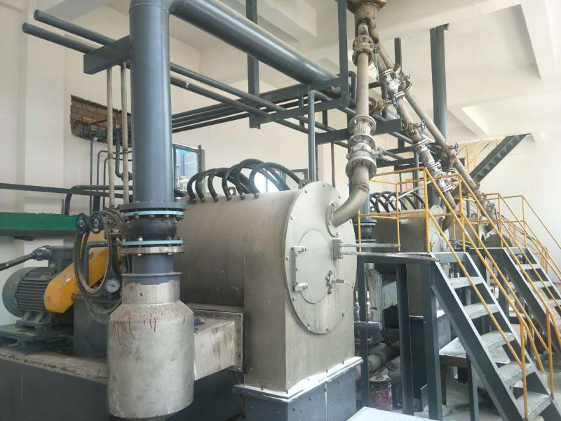 某鹽化工企業(yè)氯化鈉分離現(xiàn)場(chǎng)